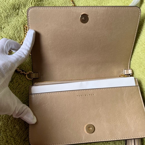 Tory Burch - Picture 5 of 9